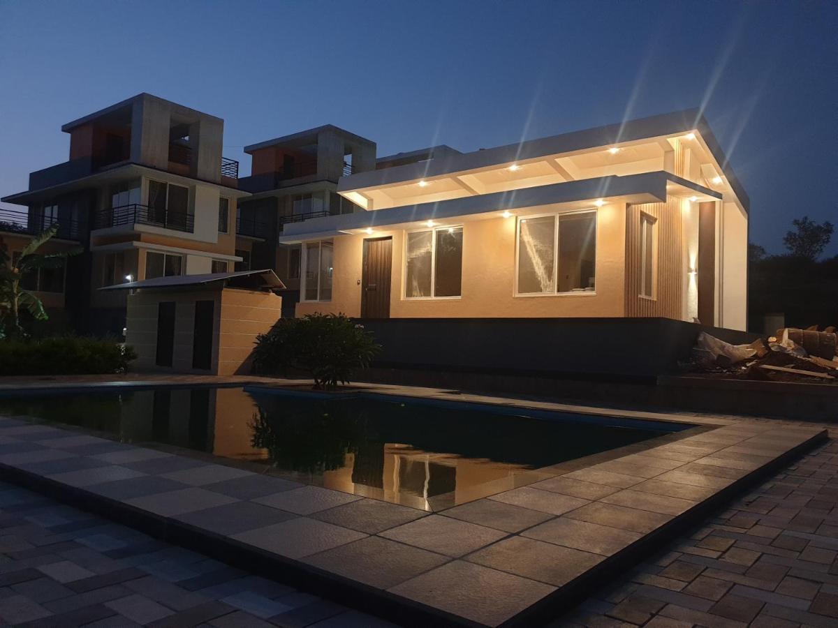Royal Meadows Igatpuri 2Bhk Poolside Villa Buitenkant foto