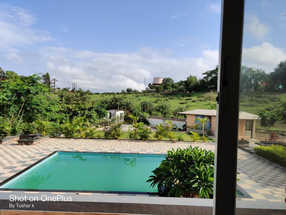 Royal Meadows Igatpuri 2Bhk Poolside Villa Buitenkant foto