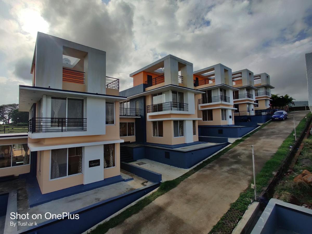 Royal Meadows Igatpuri 2Bhk Poolside Villa Buitenkant foto