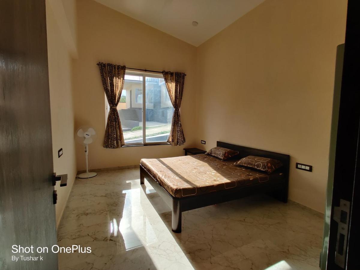 Royal Meadows Igatpuri 2Bhk Poolside Villa Buitenkant foto