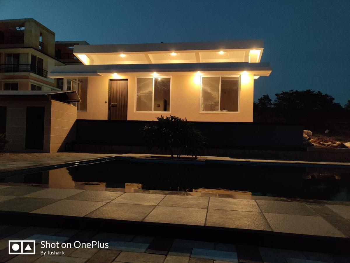 Royal Meadows Igatpuri 2Bhk Poolside Villa Buitenkant foto